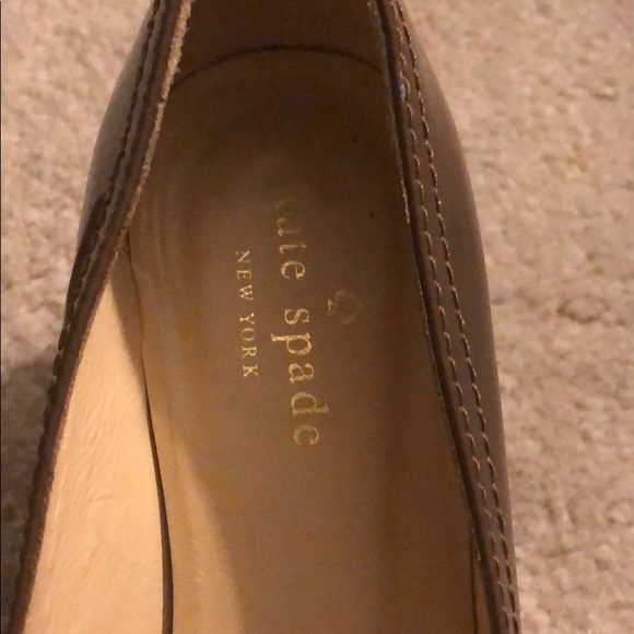 Like New! Kate Spade pumps with bows & block heels - Picture 4 of 6
